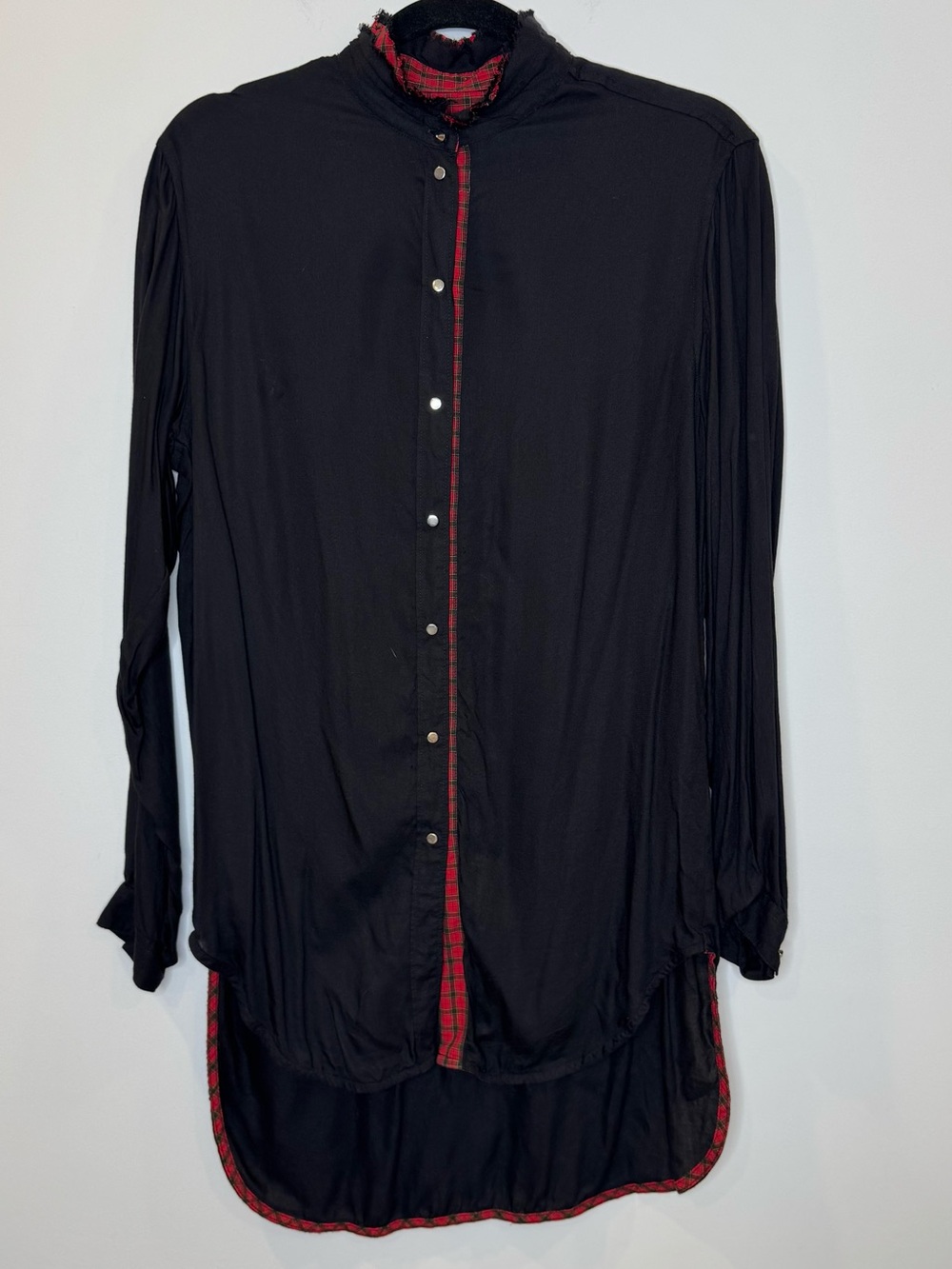 Black Men's Long-Sleeve Shirt with Red Trim